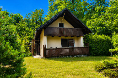 Bled area – Idyllic Detached Cottage in a Forest Clearing