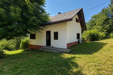Soča area – House with Panoramic Views of the Surrounding Hills