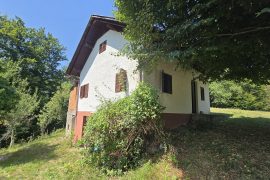 Soča area – House with Panoramic Views of the Surrounding Hills